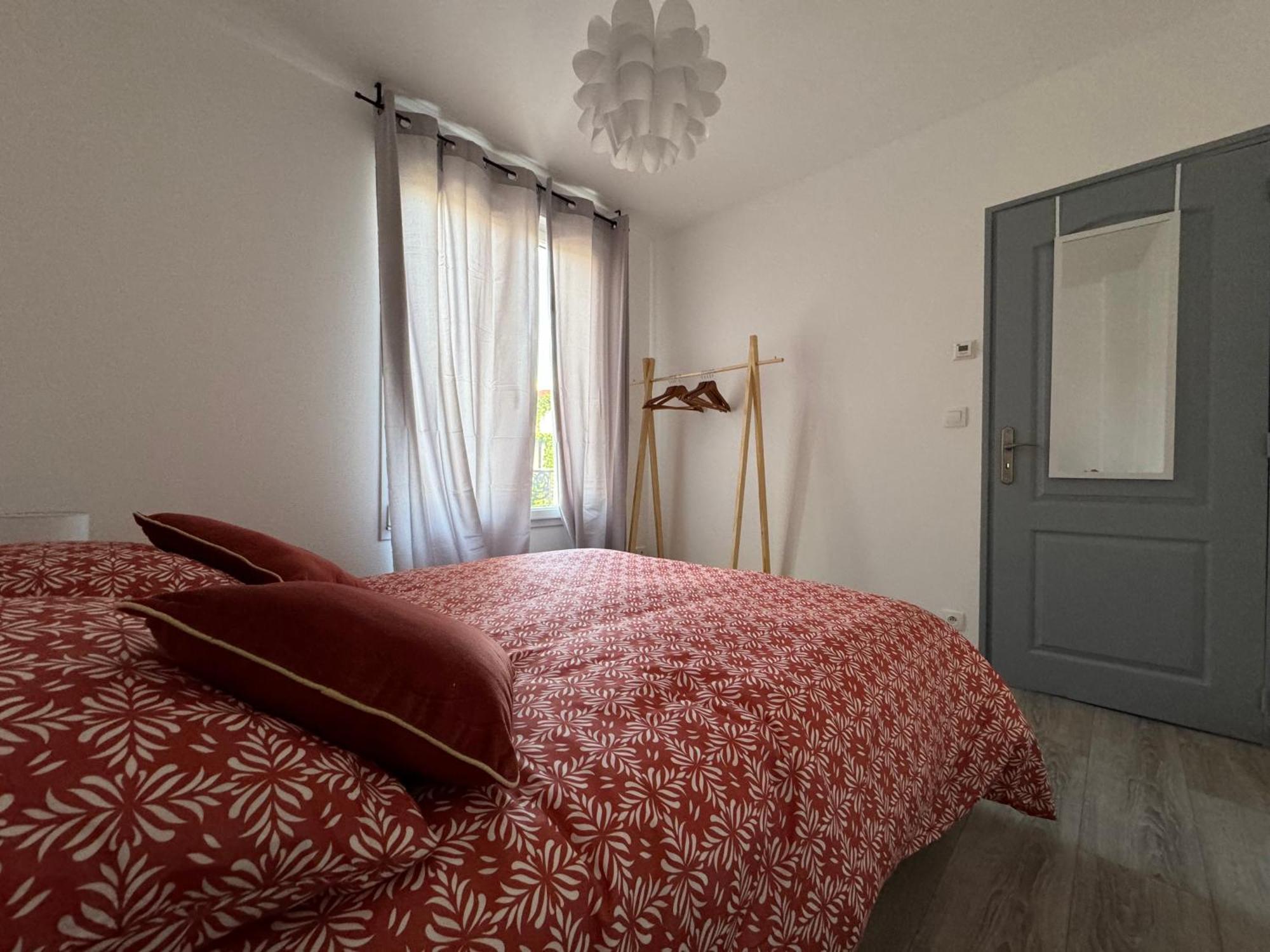 Appartement Chez Brunella Centre Avec Parking Reims